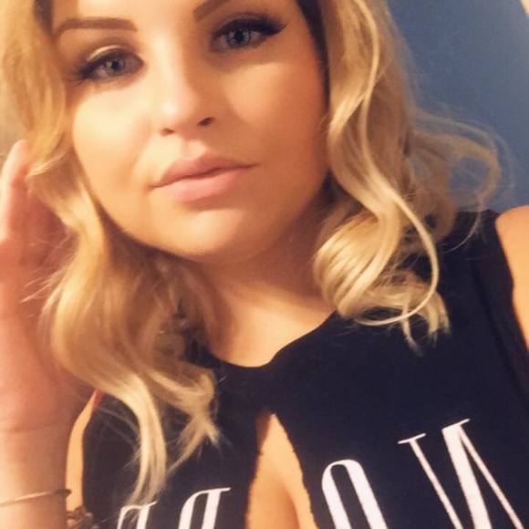 Meet your Posher, Erikka - Picture 1 of 1